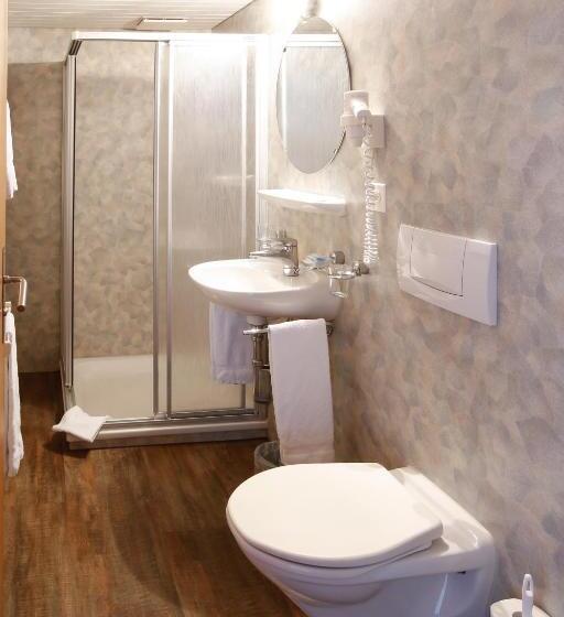 ユースホステル Landgasthof Schlüssel Alpnach