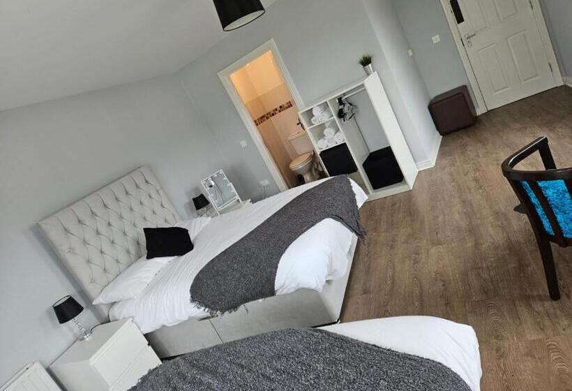 فندق صغير Laverty S   The Black Bull Inn