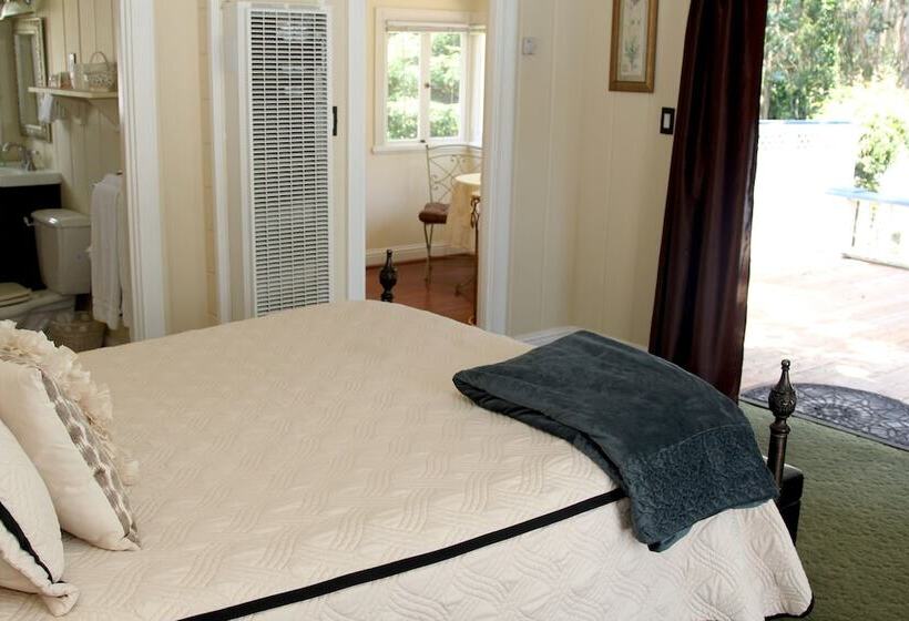 فندق صغير Monarch Cove Inn
