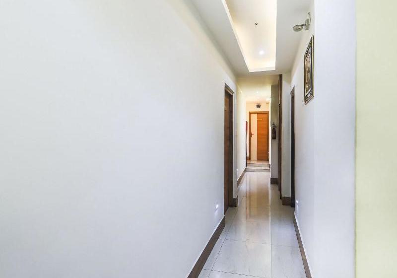 호스텔 Shaurya Inn