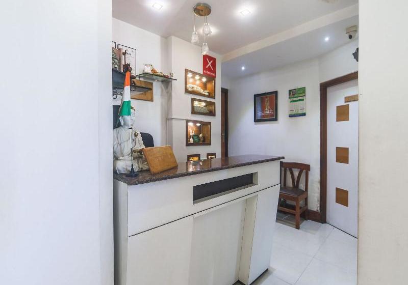 호스텔 Shaurya Inn