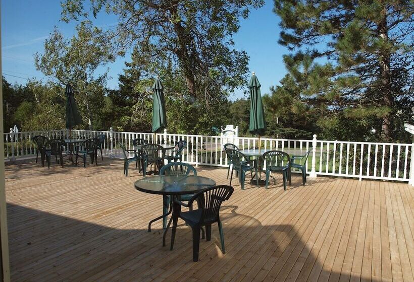 فندق صغير Shining Waters Country Inn