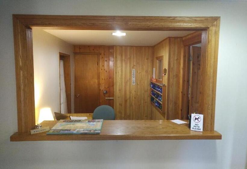 ユースホステル Shining Waters Country Inn