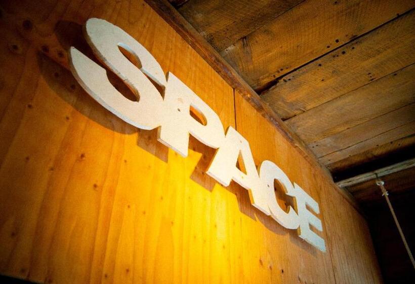 Пансион Guesthouse Yadocurly