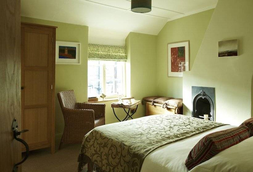 Пансион Hang Your Hat The Cottage