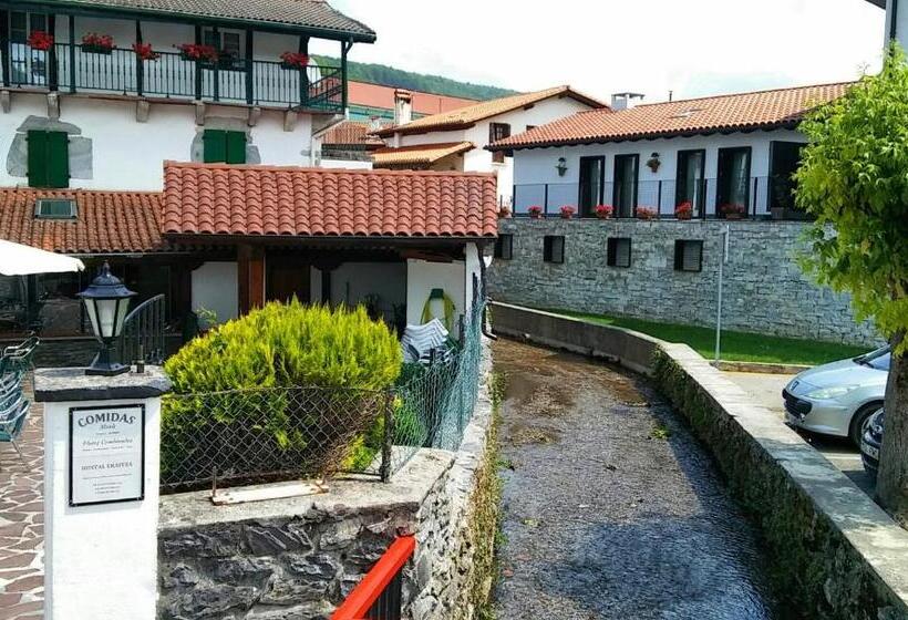 펜션 Hostal Ekaitza