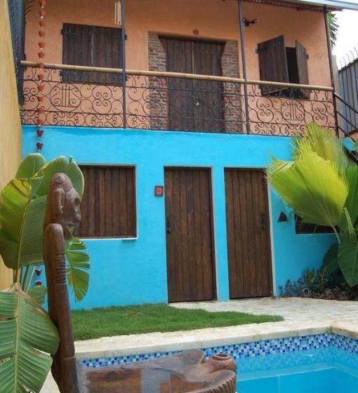 بنسيون La Choza Guesthouse