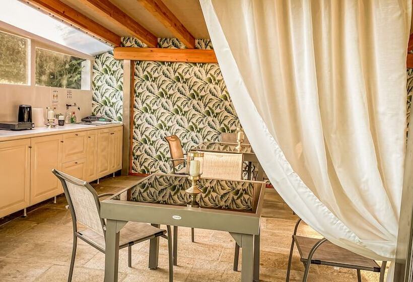 פנסיון La Rosa Gialla Bio Apartments & Rooms