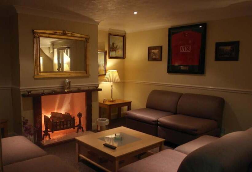 פנסיון Monravon Guest House