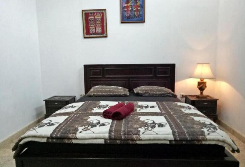 פנסיון Rumah Panjaitan