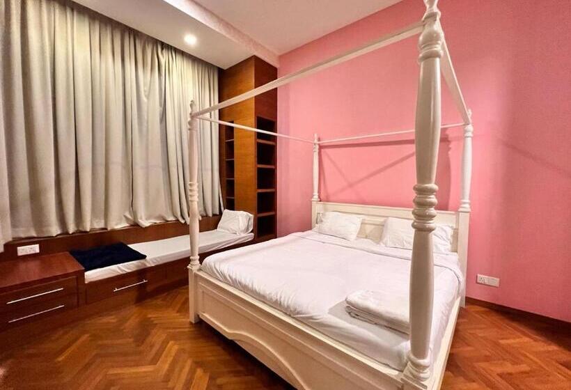 Profolio @ Straits Quay