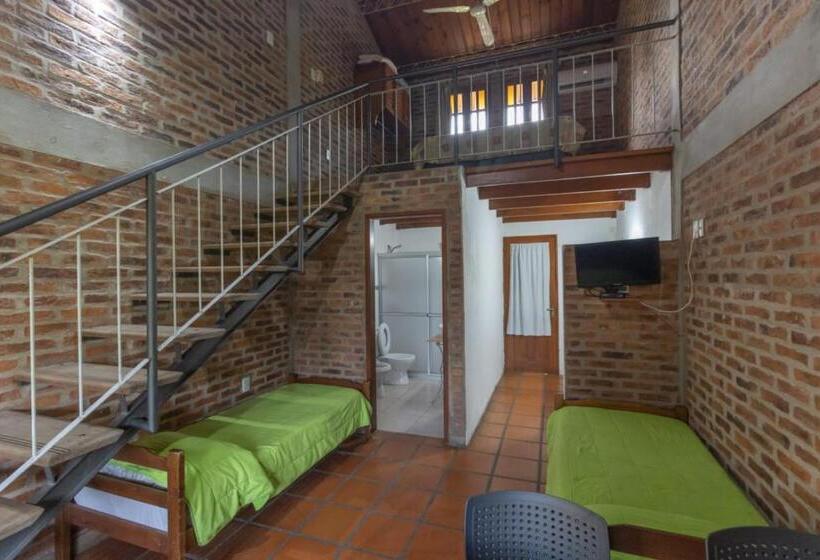 Общежитие Hostal Canela