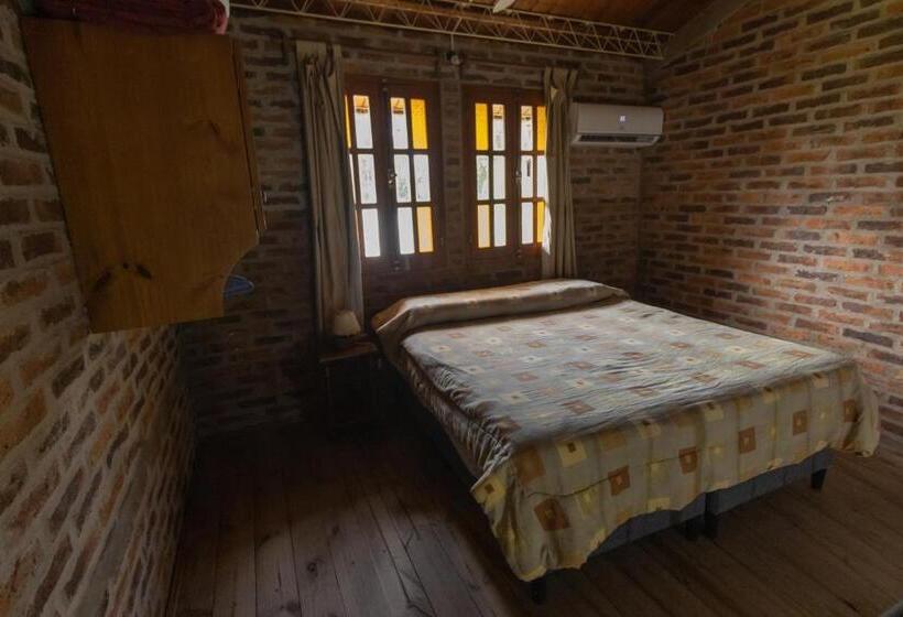 هاستل Hostal Canela