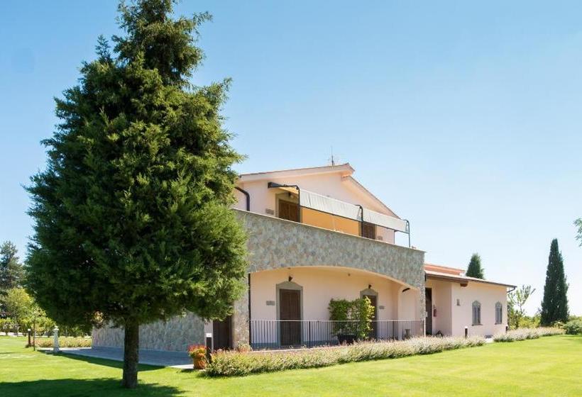 בית מלון כפרי Agriturismo Ferrari