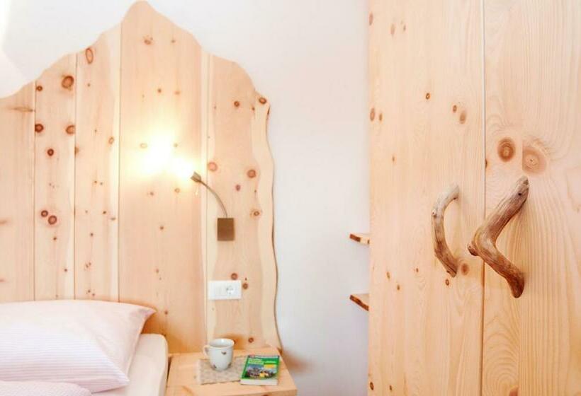 בית מלון כפרי Laerchhof