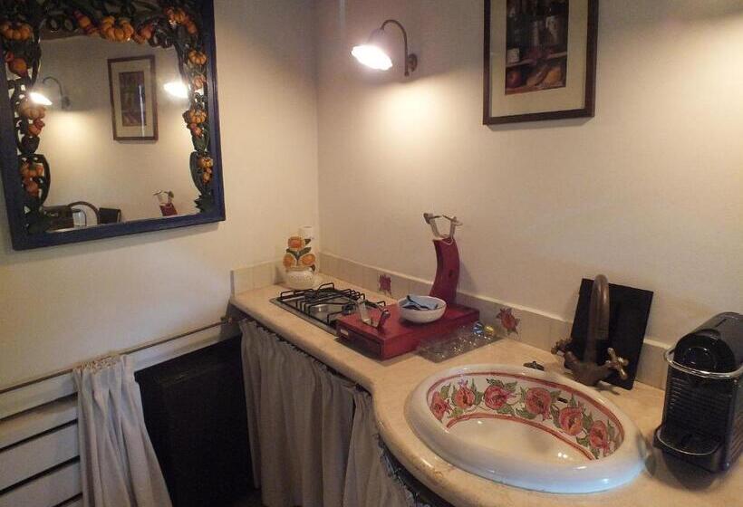 هتل Pian De' Somari