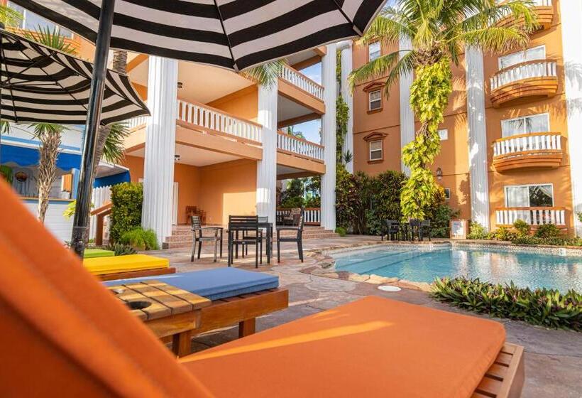 Lighthouse Beach Villas