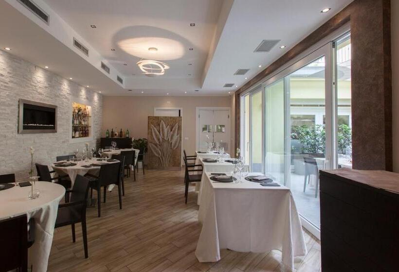 Пансион Bhl Boutique Rooms Legnano