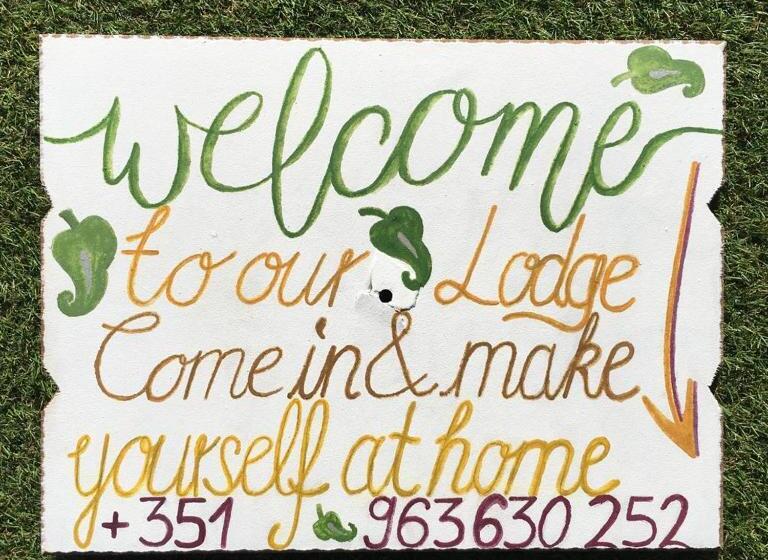 펜션 Carrapateira Lodge