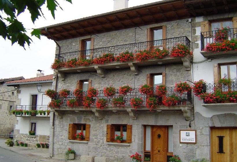ペンション Casa Rural Martxoenea Landetxea