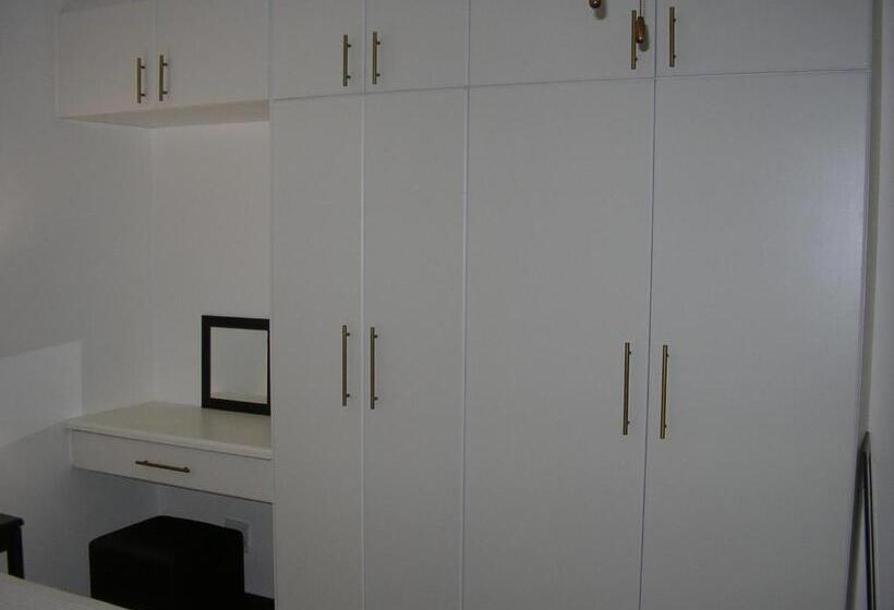 پانسیون Newton Sands Guesthouse