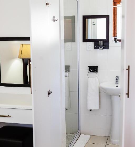 Пансион Newton Sands Guesthouse