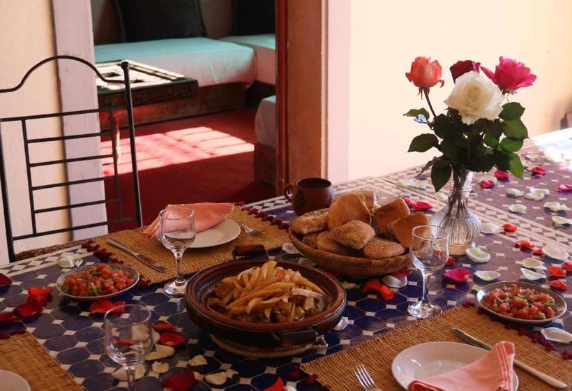 پانسیون Riad Villa Touka