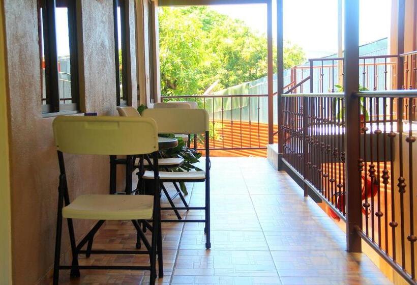 הוסטל Apartamentos Mansión Tropical