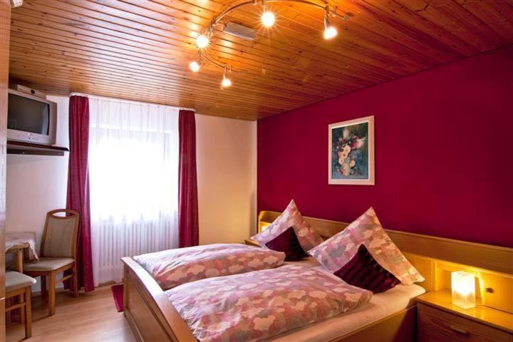 Общежитие Gasthaus Zur Linde