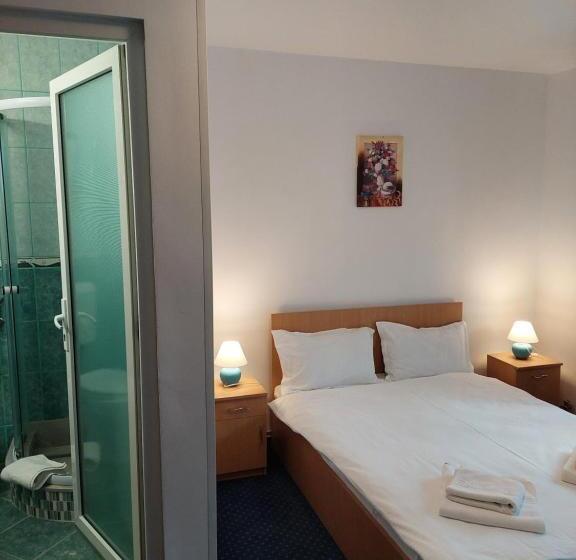 פנסיון Casa Azugeana