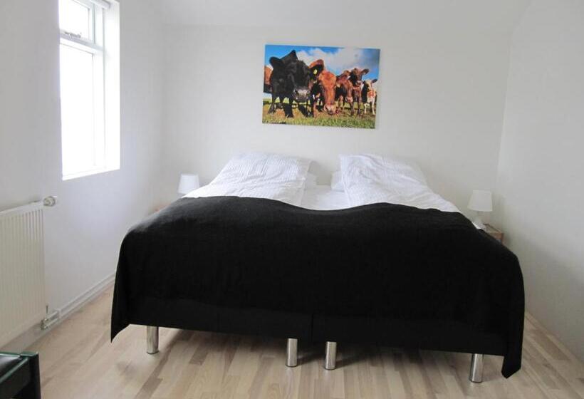 Pension Grand Inn Bar And Bed