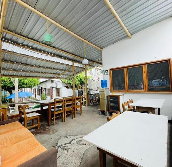 펜션 Hostal Darwin B&b