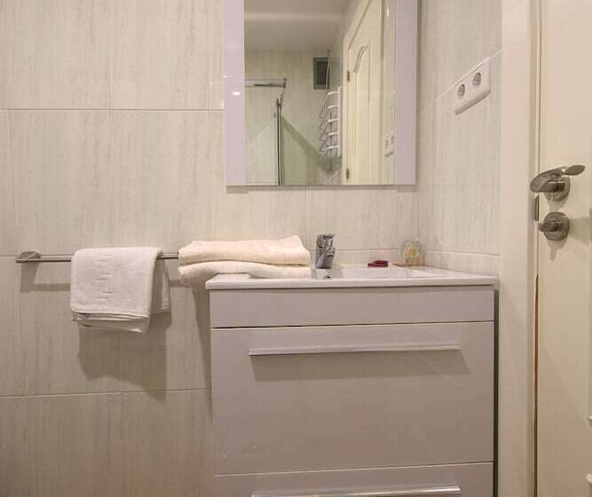 膳宿费 Hostal Misericordia