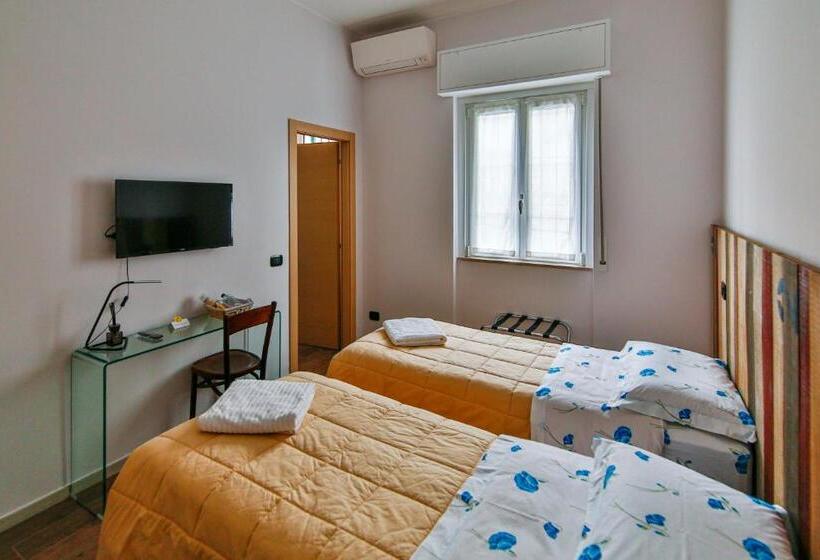 بنسيون Il Giardino Di Fiorina