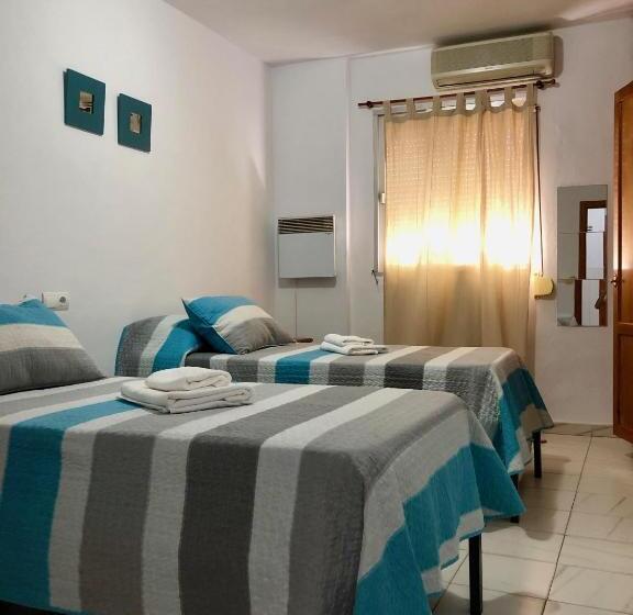 פנסיון Ochomin Hostel