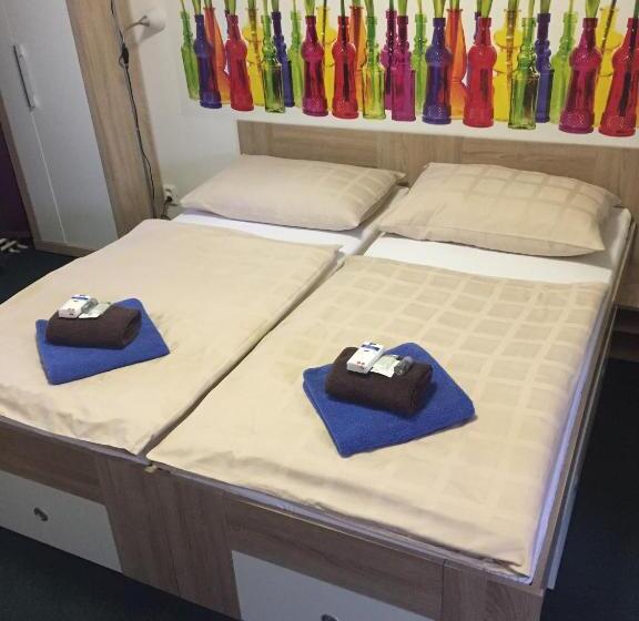 膳宿费 Penzion Eden Turnov