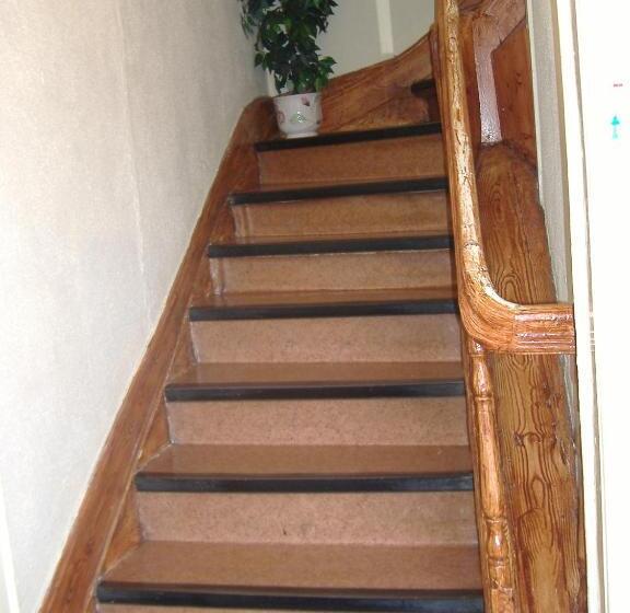 بنسيون Residência Ideal