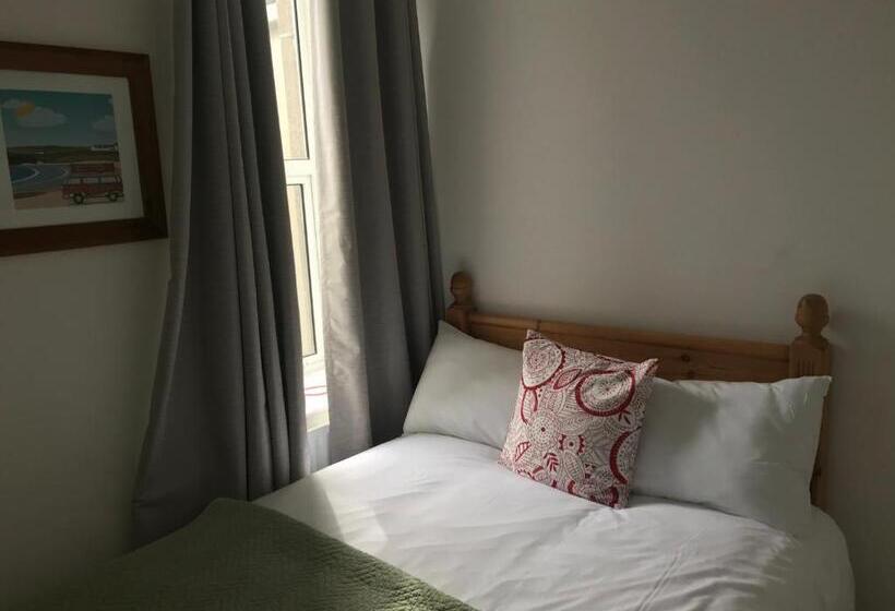 膳宿费 Rolling Wave Guesthouse