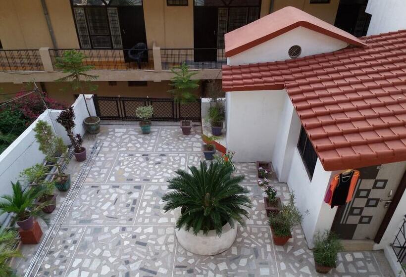 Пансион Sonu Guesthouse & Hostel