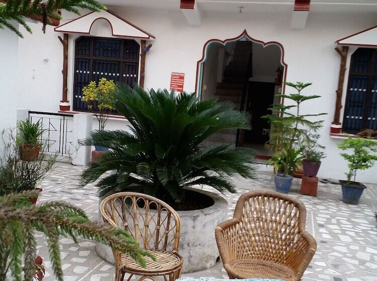 Пансион Sonu Guesthouse & Hostel