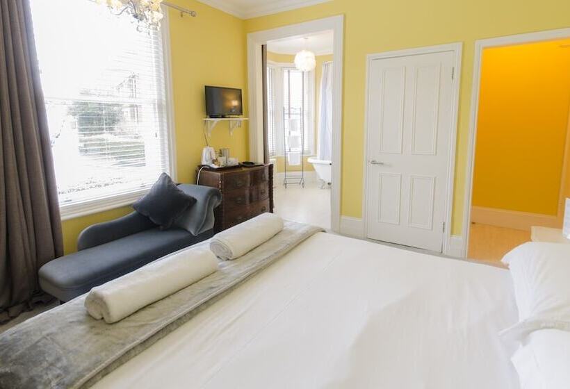 Пансион The White House