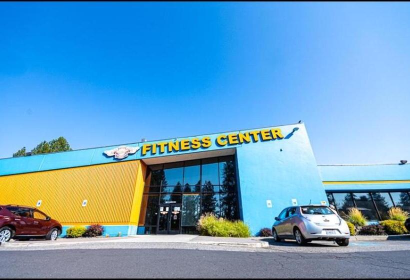 Turning Leaf Townhome Suites