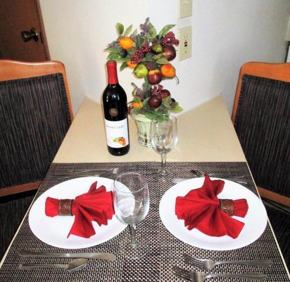 Turning Leaf Townhome Suites