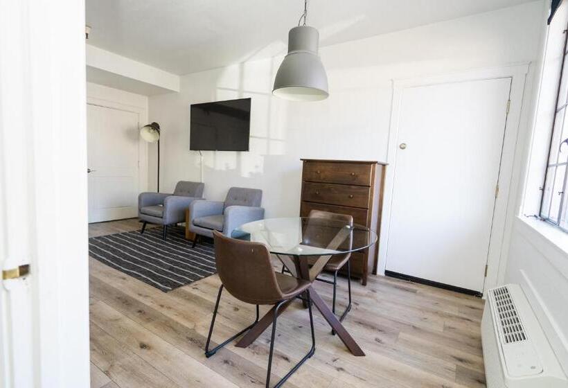 فندق صغير Atterdag Inn