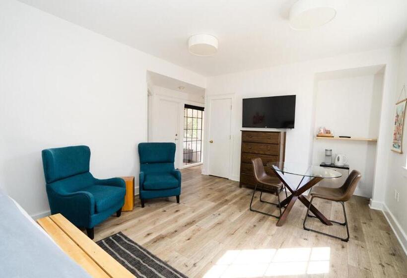 فندق صغير Atterdag Inn