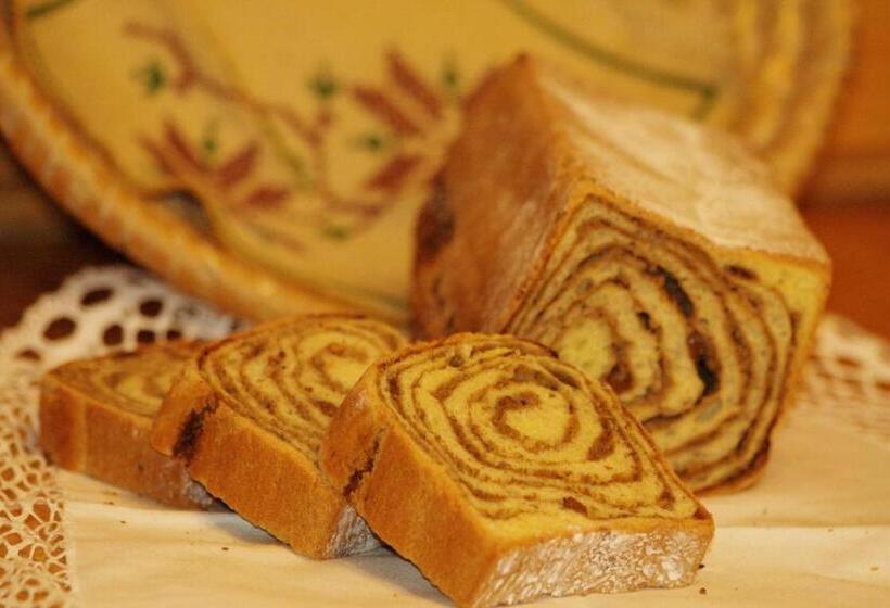 هاستل Guest House And Museum Firšt