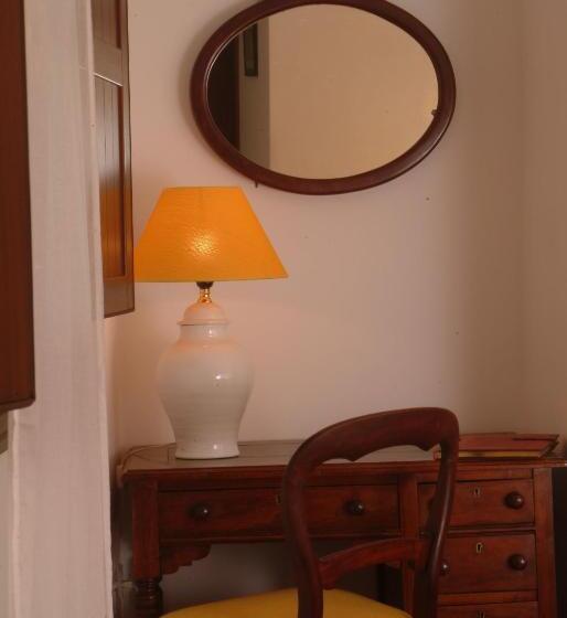 הוסטל La Casa De La Iglesia