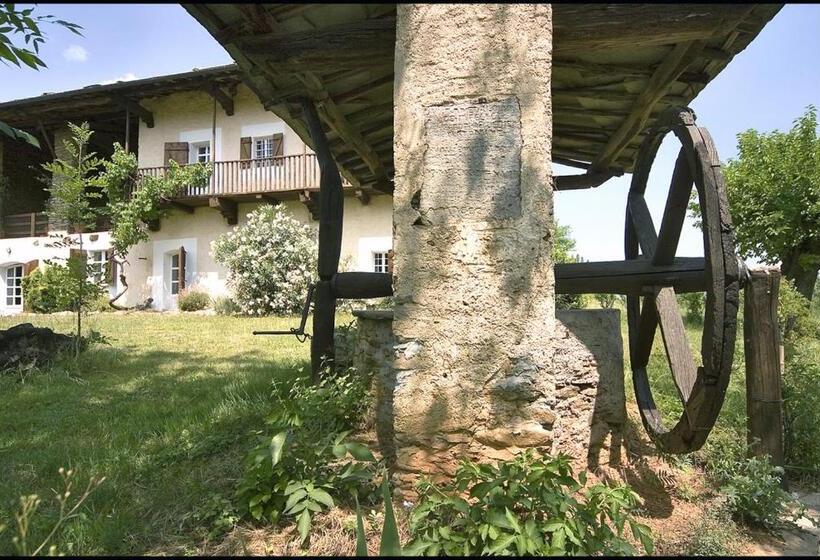 Отель Agriturismo Famiglia Al Castello Di Bagnolo