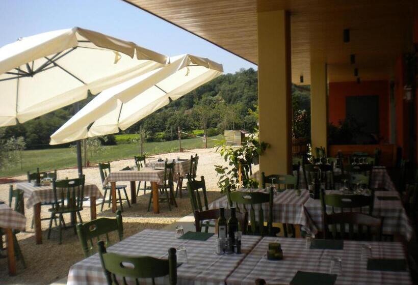 ホテル Agriturismo Mazzeracca