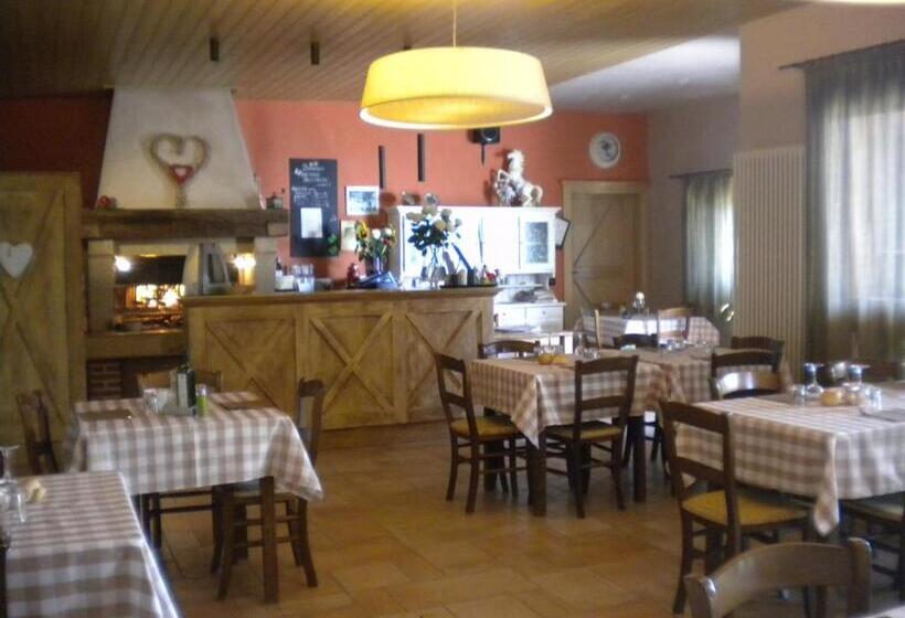 ホテル Agriturismo Mazzeracca